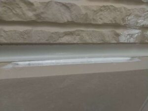 外壁塗装 帯 クラック シーリング 補修 施工事例