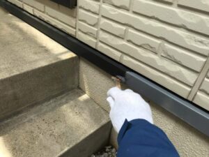 豊橋市　外壁塗装　付帯部　土台水切り